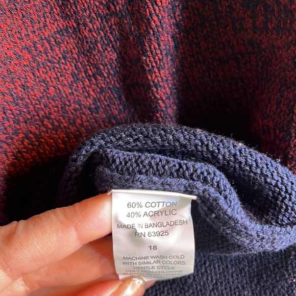 Commerce Jimmy Button Mock Neck Sweater 🫶 - Picture 6 of 9